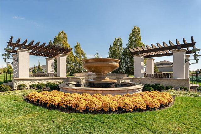 4506 W 136th Terrace, Leawood, KS 66224