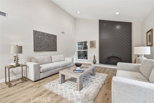 4012 Ellenita, Tarzana (los Angeles), CA 91356