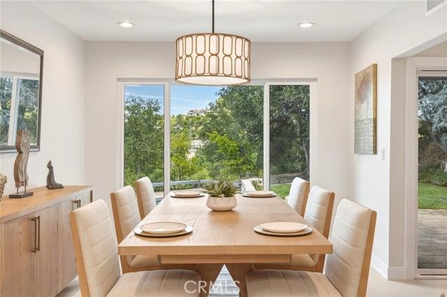 4012 Ellenita, Tarzana (los Angeles), CA 91356