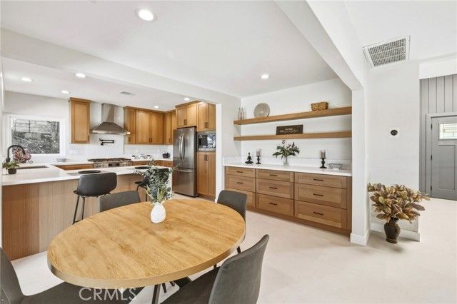 4012 Ellenita, Tarzana (los Angeles), CA 91356