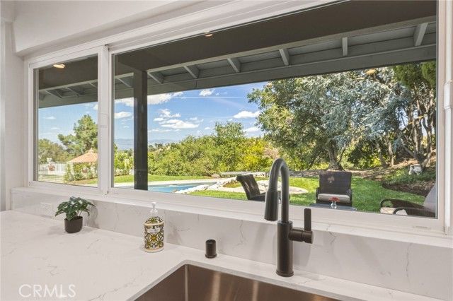 4012 Ellenita, Tarzana (los Angeles), CA 91356