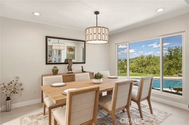 4012 Ellenita, Tarzana (los Angeles), CA 91356