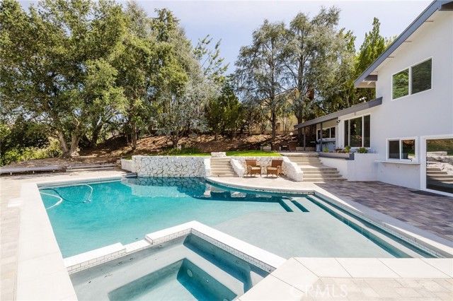 4012 Ellenita, Tarzana (los Angeles), CA 91356
