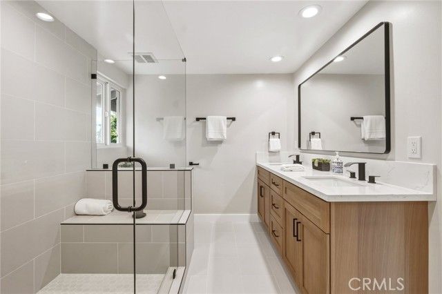 4012 Ellenita, Tarzana (los Angeles), CA 91356