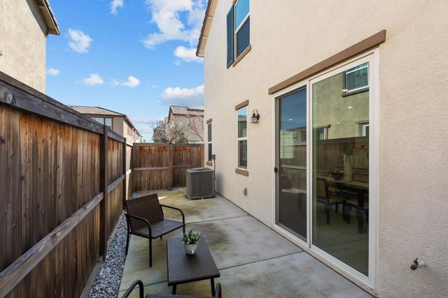 8838 Ariston Ln, Elk Grove, CA 95758