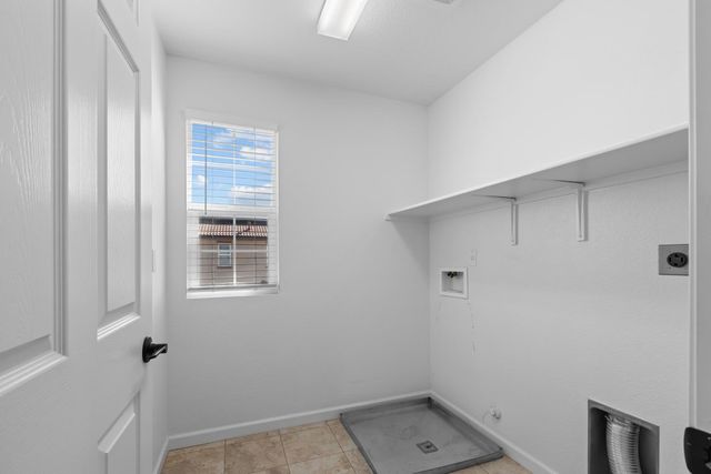 8838 Ariston Ln, Elk Grove, CA 95758