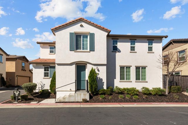 8838 Ariston Ln, Elk Grove, CA 95758