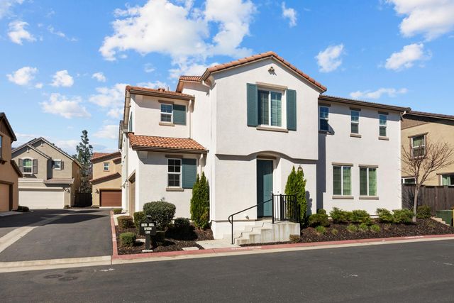 8838 Ariston Ln, Elk Grove, CA 95758