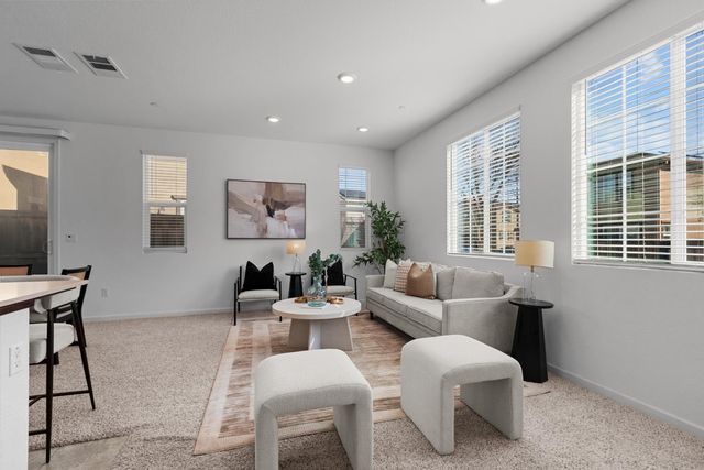 8838 Ariston Ln, Elk Grove, CA 95758