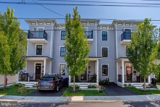 65 CHURCH ST, Lambertville, NJ 08530