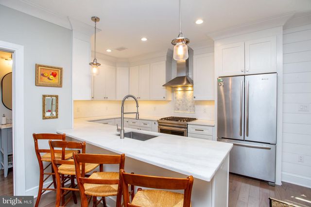 65 CHURCH ST, Lambertville, NJ 08530