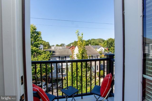 65 CHURCH ST, Lambertville, NJ 08530