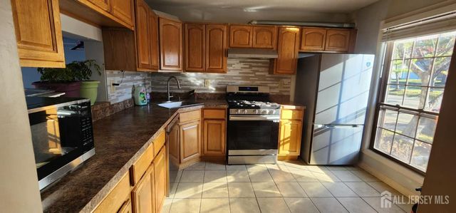 455 Harwick Court, Piscataway, NJ 08854