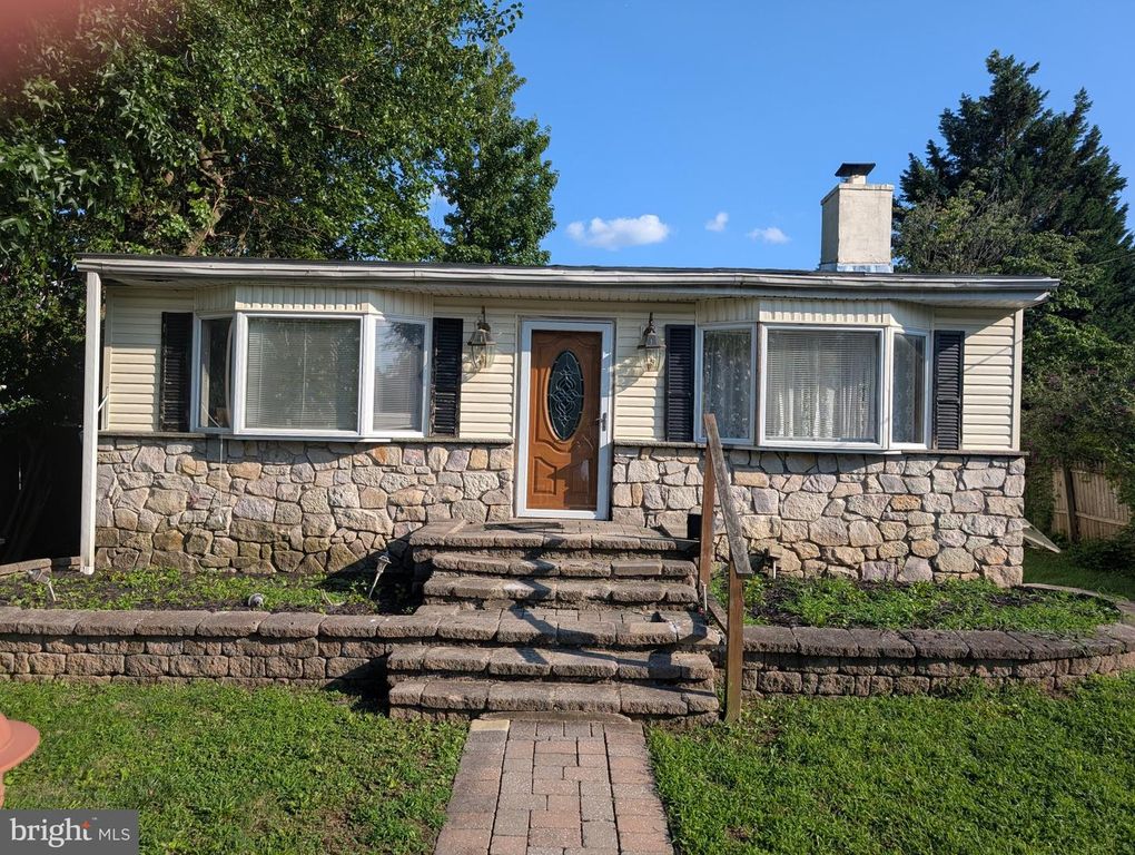 2651 FINLEY AVE, Bensalem, PA 19020