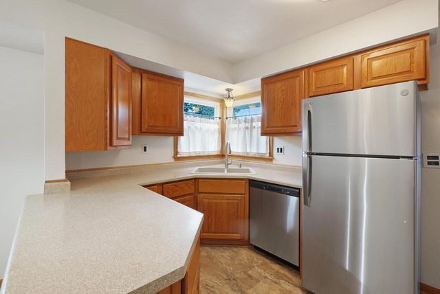 5875 S Quality AVENUE, Cudahy, WI 53110