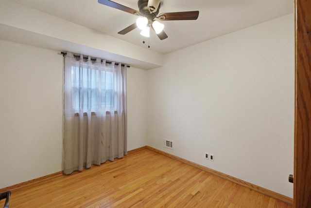 5875 S Quality AVENUE, Cudahy, WI 53110