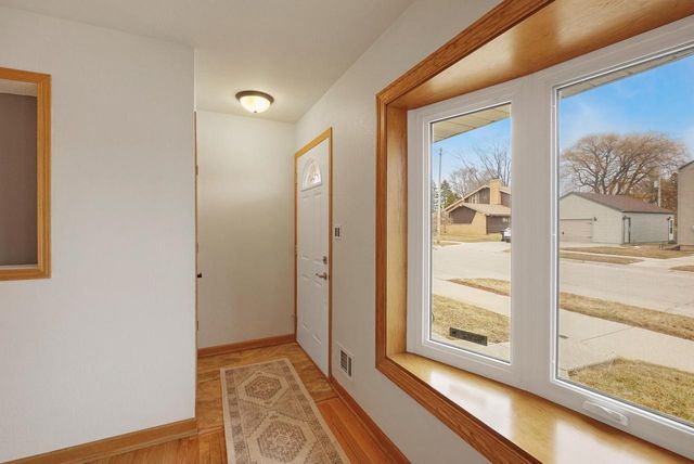 5875 S Quality AVENUE, Cudahy, WI 53110