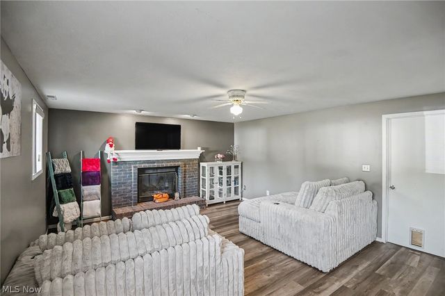 3300 Meanderwood Drive, Canfield, OH 44406