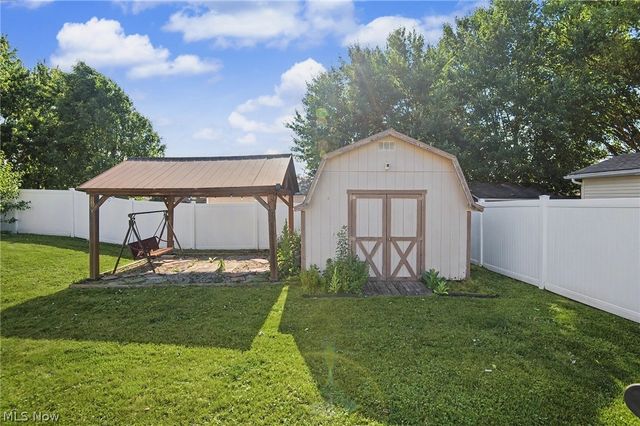 3300 Meanderwood Drive, Canfield, OH 44406