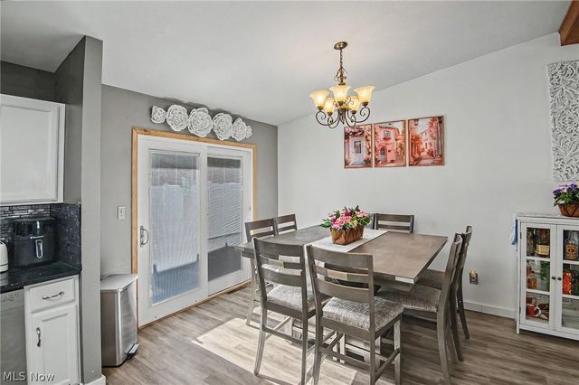 3300 Meanderwood Drive, Canfield, OH 44406