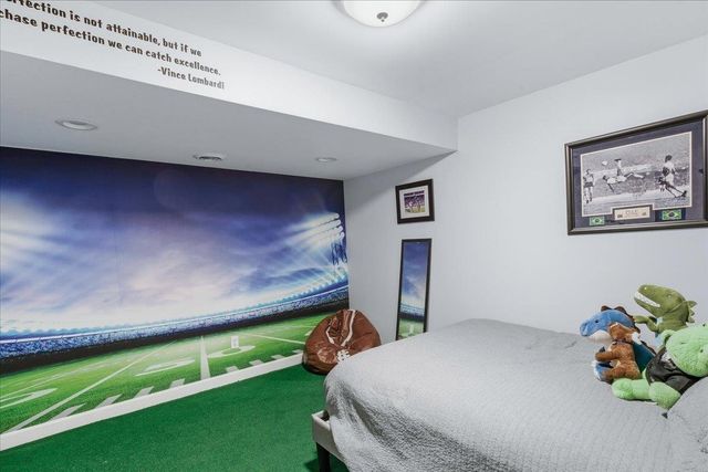 5 Tsienneto Rd Unit 75, Derry, NH 03038