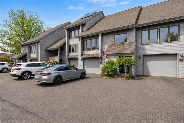 5 Tsienneto Rd Unit 75, Derry, NH 03038