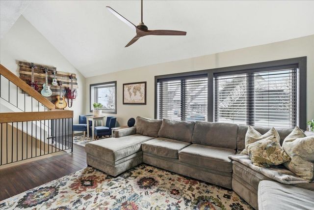 5 Tsienneto Rd Unit 75, Derry, NH 03038