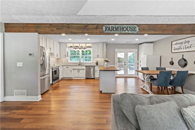 1476 Chateau Circle, Lawrenceville, GA 30043