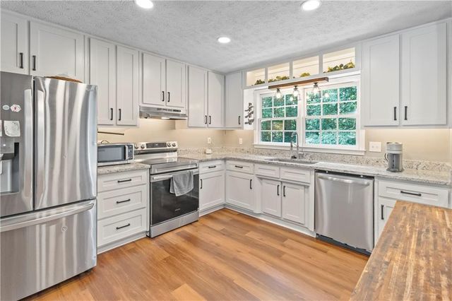 1476 Chateau Circle, Lawrenceville, GA 30043