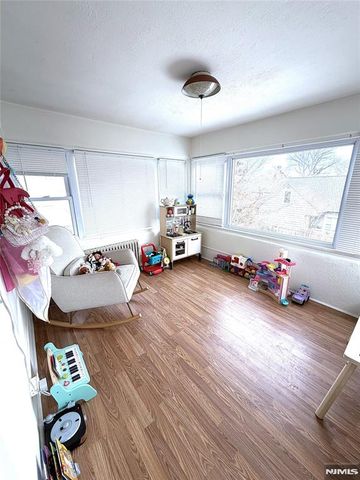 32 Martin Terrace, Hackensack, NJ 07601