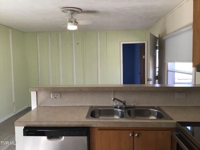 430 Laws Road, Greeneville, TN 37743