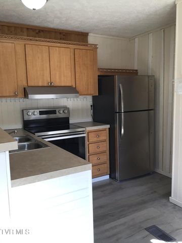 430 Laws Road, Greeneville, TN 37743