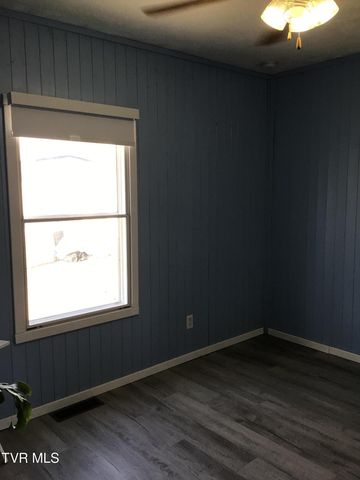 430 Laws Road, Greeneville, TN 37743