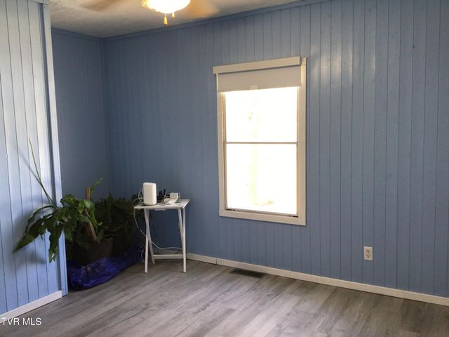 430 Laws Road, Greeneville, TN 37743