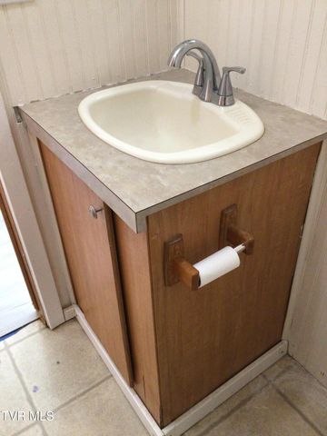 430 Laws Road, Greeneville, TN 37743