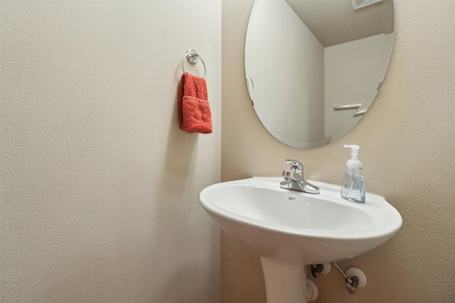 2321 Hart Avenue 2, Des Moines, IA 50320