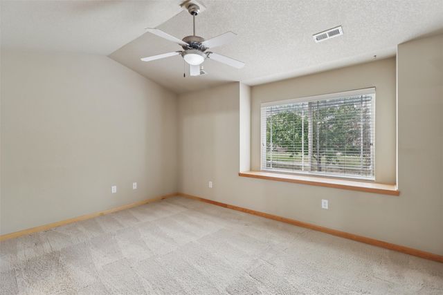 2321 Hart Avenue 2, Des Moines, IA 50320