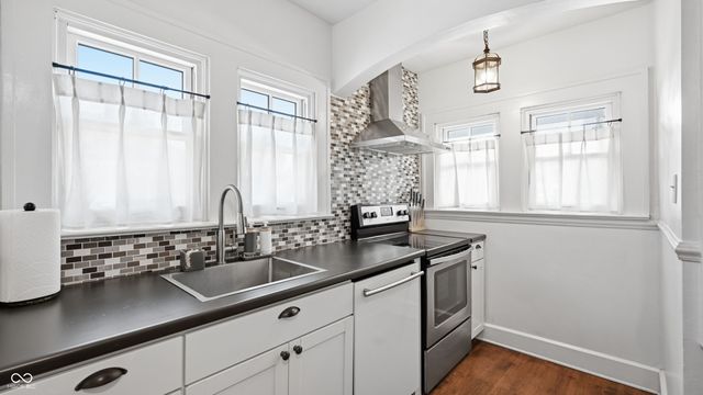 4801 Carrollton Avenue, Indianapolis, IN 46205
