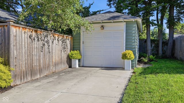 4801 Carrollton Avenue, Indianapolis, IN 46205