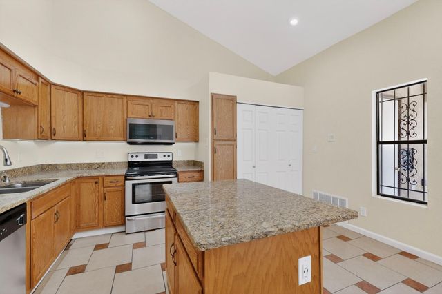 4004 67th Street NW, Albuquerque, NM 87120