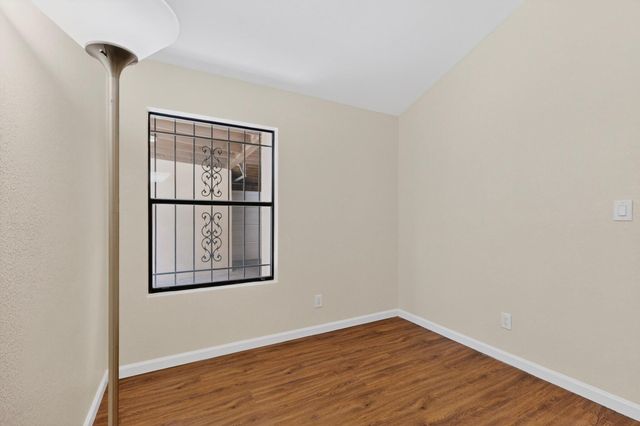 4004 67th Street NW, Albuquerque, NM 87120