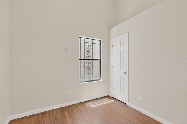 4004 67th Street NW, Albuquerque, NM 87120
