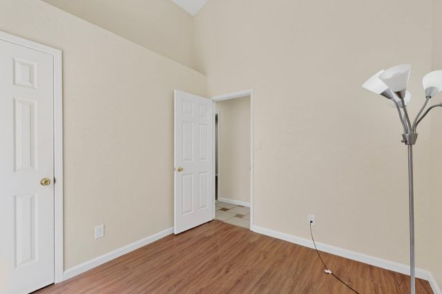 4004 67th Street NW, Albuquerque, NM 87120