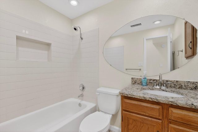 4004 67th Street NW, Albuquerque, NM 87120