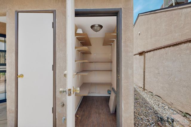 4004 67th Street NW, Albuquerque, NM 87120