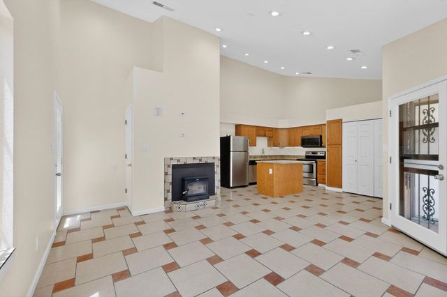 4004 67th Street NW, Albuquerque, NM 87120