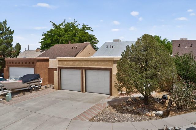 4004 67th Street NW, Albuquerque, NM 87120