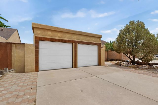 4004 67th Street NW, Albuquerque, NM 87120