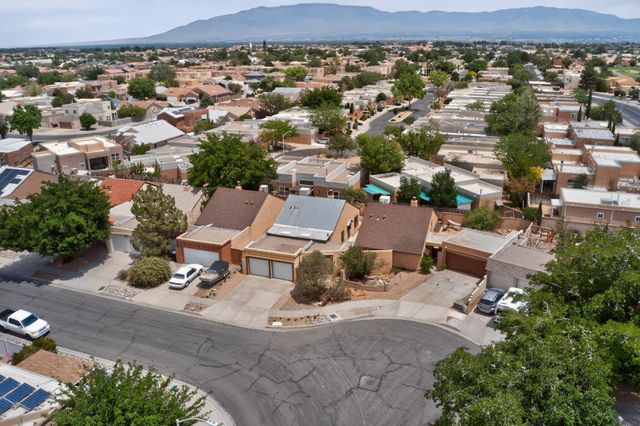 4004 67th Street NW, Albuquerque, NM 87120