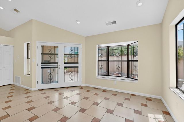 4004 67th Street NW, Albuquerque, NM 87120
